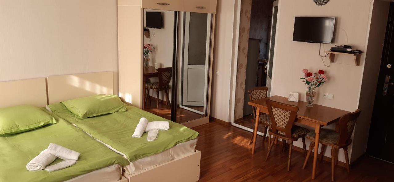 Tamara'S Apartament In Avlabari Tbilisi Ngoại thất bức ảnh