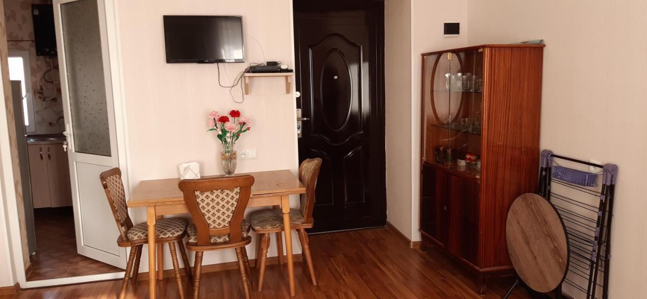 Tamara'S Apartament In Avlabari Tbilisi Ngoại thất bức ảnh