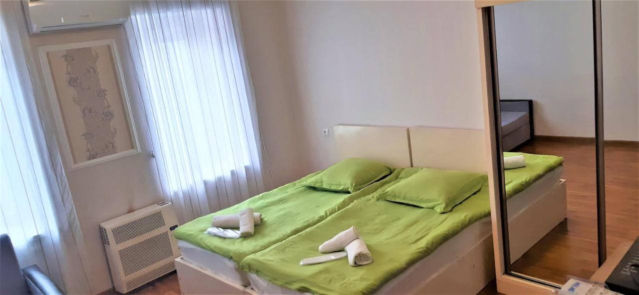 Tamara'S Apartament In Avlabari Tbilisi Ngoại thất bức ảnh